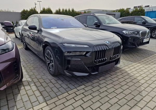BMW Seria 7 cena 555500 przebieg: 10, rok produkcji 2024 z Szklarska Poręba małe 7